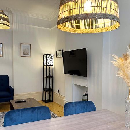 Oliver'S Place In Holborn - 2 Double Beds, 1 Sofa Bed, Great Location Apartment ลอนดอน ภายนอก รูปภาพ