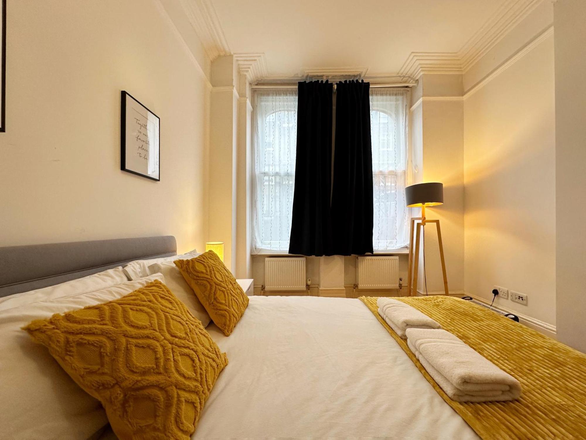 Oliver'S Place In Holborn - 2 Double Beds, 1 Sofa Bed, Great Location Apartment ลอนดอน ภายนอก รูปภาพ